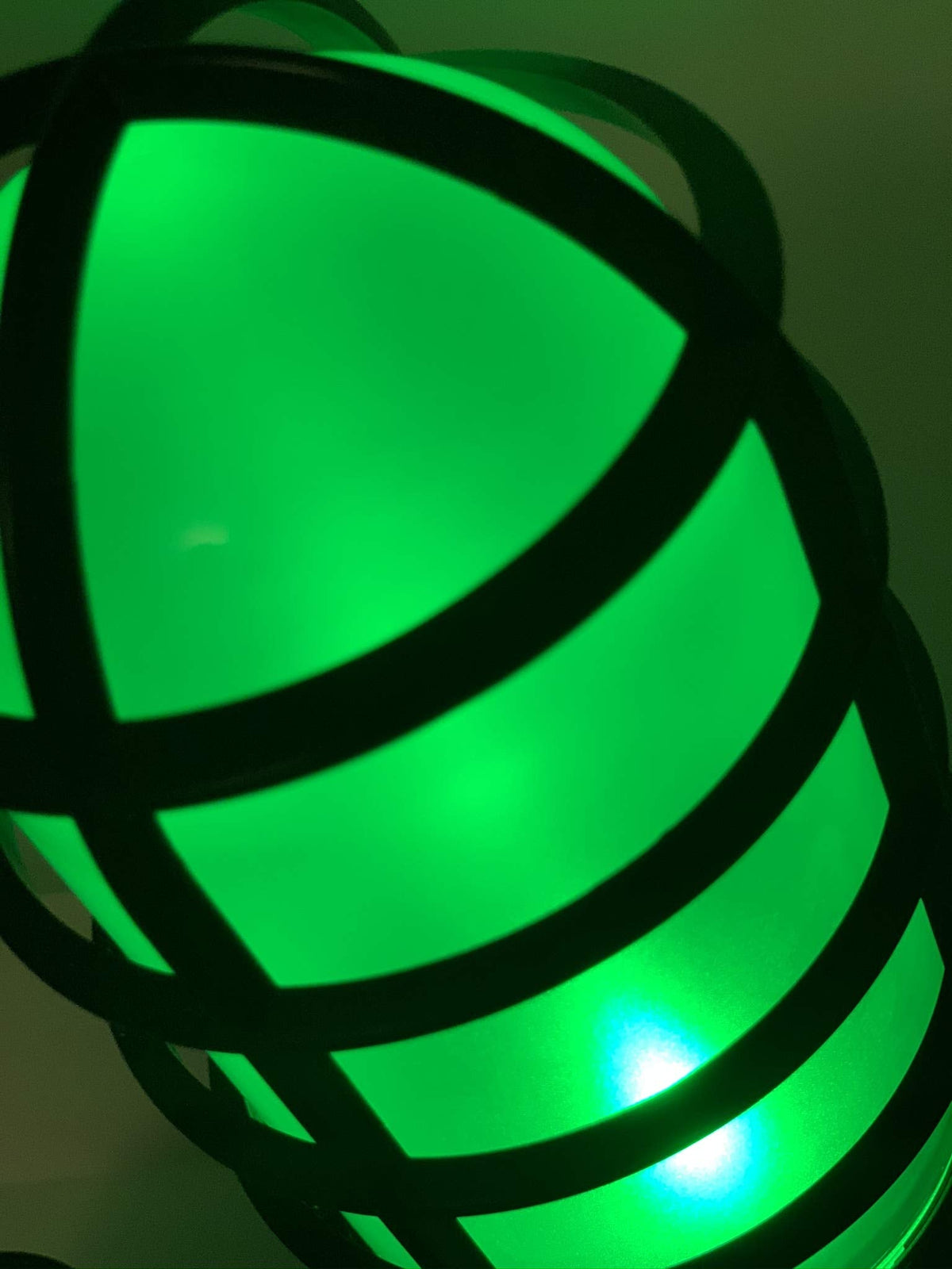 Hockey Goal Light All Sport Football Baseball Turns red When Your Team Scores. Linked to and Compatible with All Arena scoreboards, Works with Any Mobile Device on WiFi Network