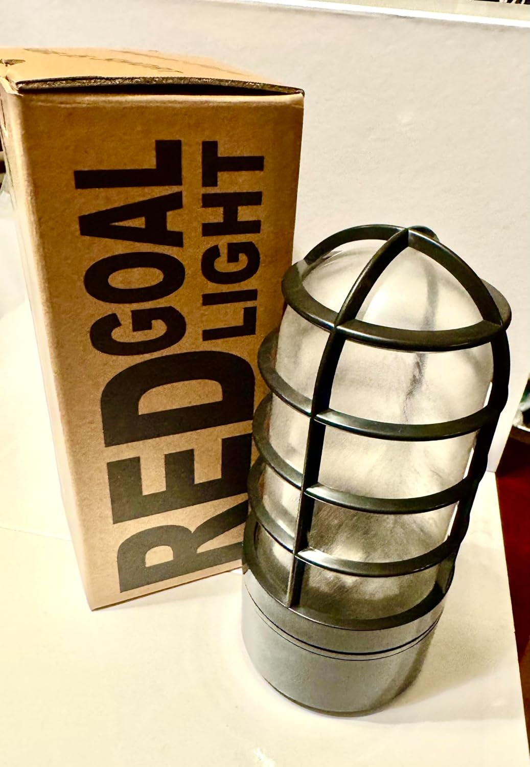 Hockey Goal Light All Sport Football Baseball Turns red When Your Team Scores. Linked to and Compatible with All Arena scoreboards, Works with Any Mobile Device on WiFi Network