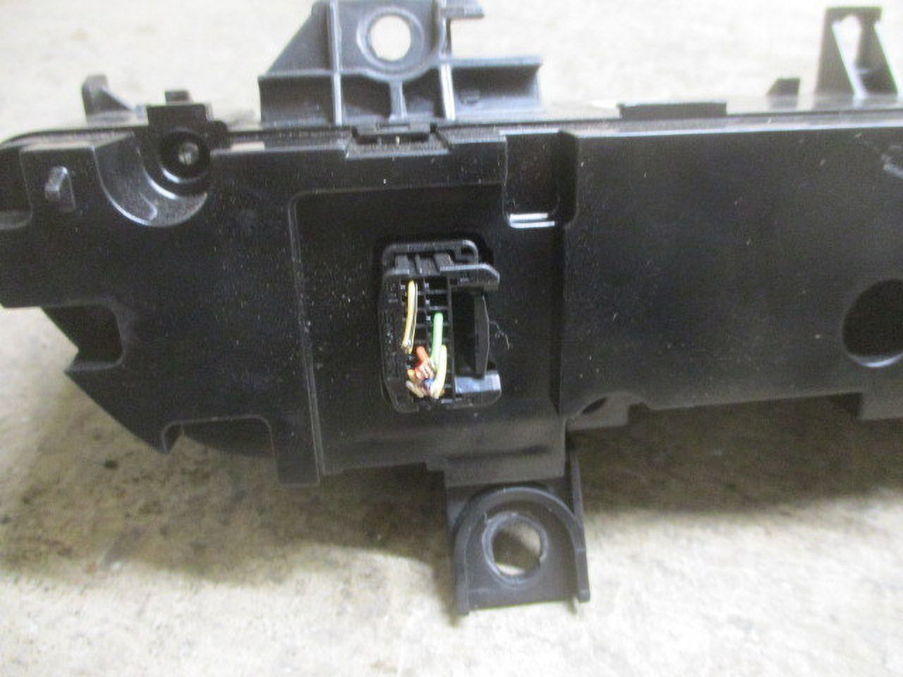 Pre-Owned Toyota C-HR Automatic Climate AC Heater Temperature Control OEM LKQ (Good)